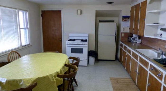 Sall-Mar Resort (Sal-Mar Court) - Web Listing (newer photo)